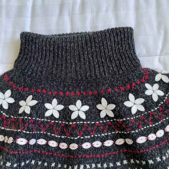 CHARTER CLUB Fair Isle Scandinavian felt appliqué Turtleneck sweater Sz PM - Picture 8 of 9